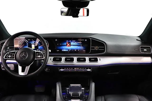 Mercedes-Benz GLE Coupe 2020 GLE 450 4MATIC Coupé SUV Estilo de moda interior foto 11 Mercedes-Benz GLE Coupe 2020 GLE 450 4MATIC Coupé SUV Estilo de moda interior foto 11