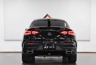 Mercedes-Benz GLE Coupe 2020 GLE 450 4MATIC Coupé SUV Estilo de moda interior foto 17 Mercedes-Benz GLE Coupe 2020 GLE 450 4MATIC Coupé SUV Estilo de moda interior foto 17