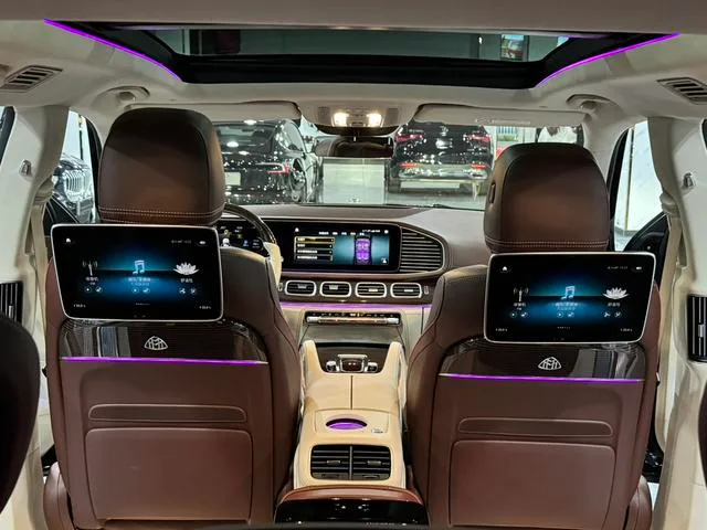 Mercedes-Benz Maybach GLS 2022 GLS 480 4MATIC interior photo 11 Mercedes-Benz Maybach GLS 2022 GLS 480 4MATIC interior photo 11