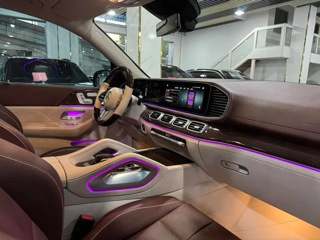 Mercedes-Benz Maybach GLS 2022 GLS 480 4MATIC interior photo 13 Mercedes-Benz Maybach GLS 2022 GLS 480 4MATIC interior photo 13