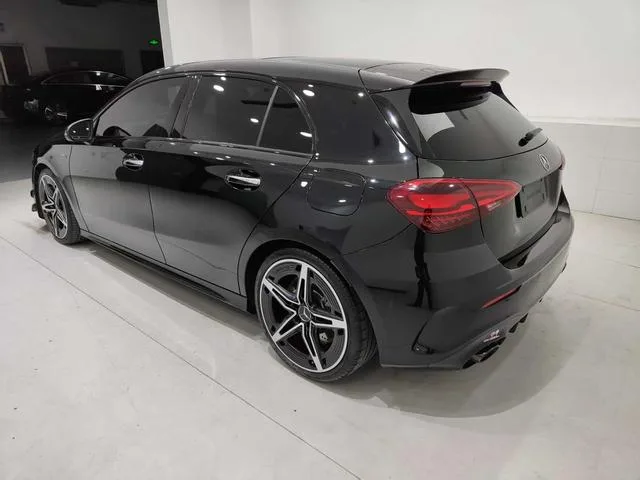 Mercedes-Benz Mercedes-AMG A-Class 2023 AMG A 35 4MATIC extérieur photo 4 Mercedes-Benz Mercedes-AMG A-Class 2023 AMG A 35 4MATIC extérieur photo 4