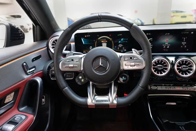 Mercedes-Benz A-Class AMG 2022 AMG A 35 L 4MATIC exterior foto 9 Mercedes-Benz A-Class AMG 2022 AMG A 35 L 4MATIC exterior foto 9