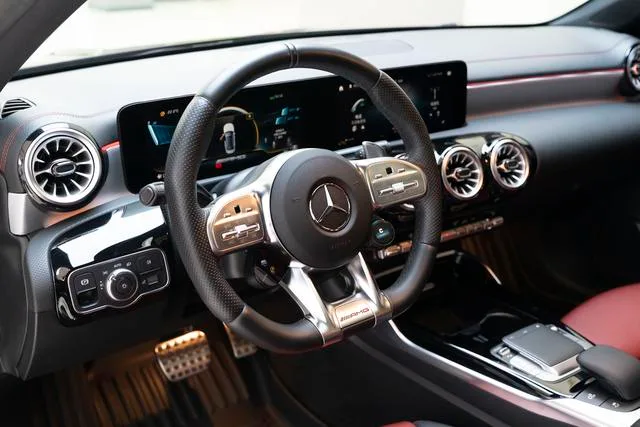 Mercedes-Benz A-Class AMG 2022 AMG A 35 L 4MATIC interior foto 11 Mercedes-Benz A-Class AMG 2022 AMG A 35 L 4MATIC interior foto 11