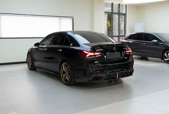 Mercedes-Benz A-Class AMG 2022 AMG A 35 L 4MATIC interior foto 16 Mercedes-Benz A-Class AMG 2022 AMG A 35 L 4MATIC interior foto 16