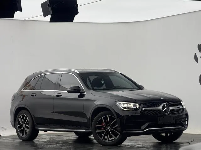 Mercedes-Benz GLC 2021 GLC 260 L 4MATIC Type de luxe extérieur photo 2 Mercedes-Benz GLC 2021 GLC 260 L 4MATIC Type de luxe extérieur photo 2