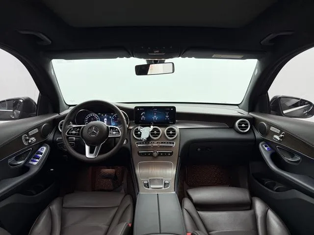 Mercedes-Benz GLC 2021 GLC 260 L 4MATIC Type de luxe intérieur photo 7 Mercedes-Benz GLC 2021 GLC 260 L 4MATIC Type de luxe intérieur photo 7
