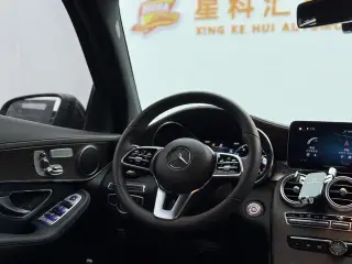 Mercedes-Benz GLC 2021 GLC 260 L 4MATIC Type de luxe intérieur photo 8 Mercedes-Benz GLC 2021 GLC 260 L 4MATIC Type de luxe intérieur photo 8