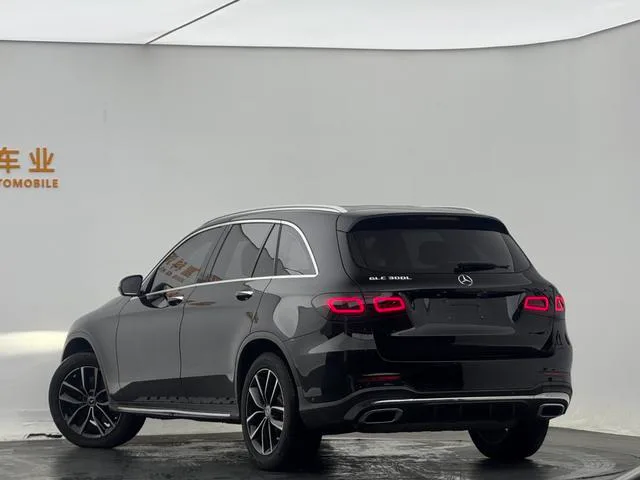 Mercedes-Benz GLC 2021 GLC 260 L 4MATIC Type de luxe intérieur photo 9 Mercedes-Benz GLC 2021 GLC 260 L 4MATIC Type de luxe intérieur photo 9
