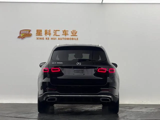 Mercedes-Benz GLC 2021 GLC 260 L 4MATIC Type de luxe intérieur photo 11 Mercedes-Benz GLC 2021 GLC 260 L 4MATIC Type de luxe intérieur photo 11