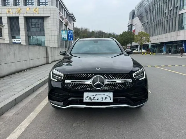 Mercedes-Benz GLC 2021 GLC 260 L 4MATIC Luxury type exterior photo 2 Mercedes-Benz GLC 2021 GLC 260 L 4MATIC Luxury type exterior photo 2