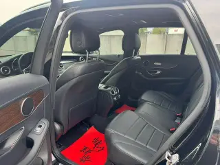 Mercedes-Benz GLC 2021 GLC 260 L 4MATIC Luxury type exterior photo 5 Mercedes-Benz GLC 2021 GLC 260 L 4MATIC Luxury type exterior photo 5