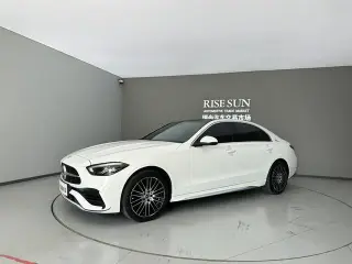 Mercedes-Benz C-Class 2022 C 260 L Versión deportiva exterior foto 1 Mercedes-Benz C-Class 2022 C 260 L Versión deportiva exterior foto 1