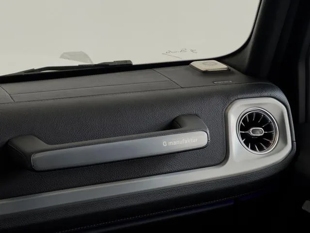 Mercedes-Benz G-Class 2022 G 500 interior photo 11