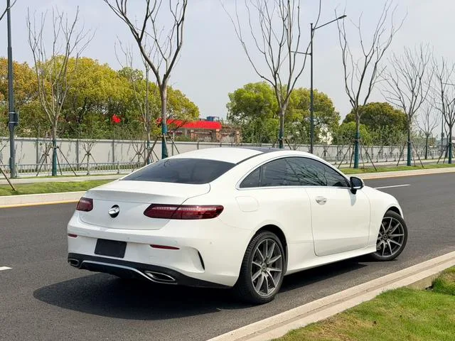Mercedes-Benz E-Class (Imported) 2021 E 300 Coupe interior photo 15