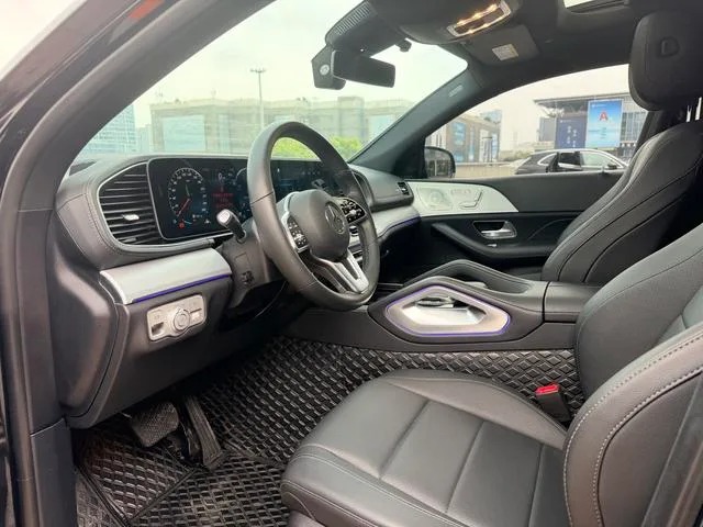 Mercedes-Benz GLE Coupe 2022 GLE 450 4MATIC coupe SUV Fashionable interior photo 11