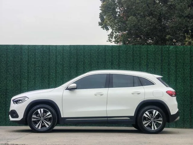 Mercedes-Benz GLA 2022 Restyling GLA 200 exterior photo 4 Mercedes-Benz GLA 2022 Restyling GLA 200 exterior photo 4