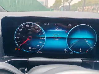 Mercedes-Benz GLA 2022 Restyling GLA 200 interior photo 20 Mercedes-Benz GLA 2022 Restyling GLA 200 interior photo 20