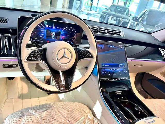Mercedes-Benz Mercedes-Maybach S-Class 2021 S 480 4MATIC extérieur photo 4 Mercedes-Benz Mercedes-Maybach S-Class 2021 S 480 4MATIC extérieur photo 4