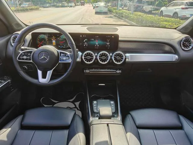 Mercedes-Benz GLB 2021 GLB 200 Style tendance extérieur photo 6 Mercedes-Benz GLB 2021 GLB 200 Style tendance extérieur photo 6