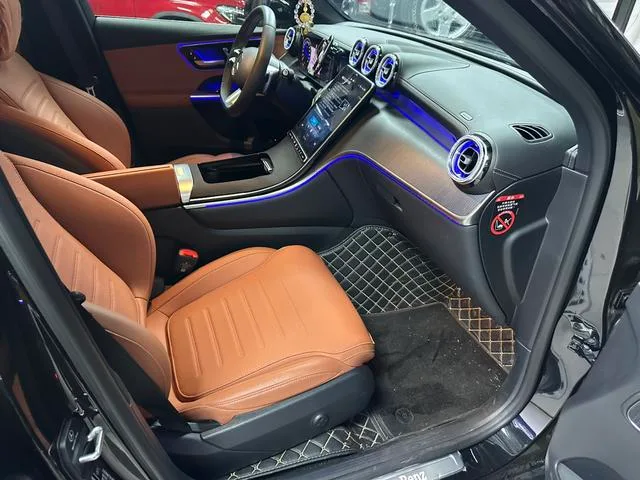 Mercedes-Benz GLC 2024 GLC 260 L 4MATIC Type de luxe 5 Siège extérieur photo 6 Mercedes-Benz GLC 2024 GLC 260 L 4MATIC Type de luxe 5 Siège extérieur photo 6