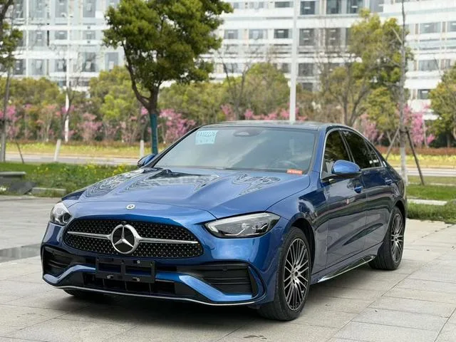 Mercedes-Benz C-Class 2022 C 260 L Sports version exterior photo 1 Mercedes-Benz C-Class 2022 C 260 L Sports version exterior photo 1