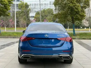 Mercedes-Benz C-Class 2022 C 260 L Sports version interior photo 8 Mercedes-Benz C-Class 2022 C 260 L Sports version interior photo 8
