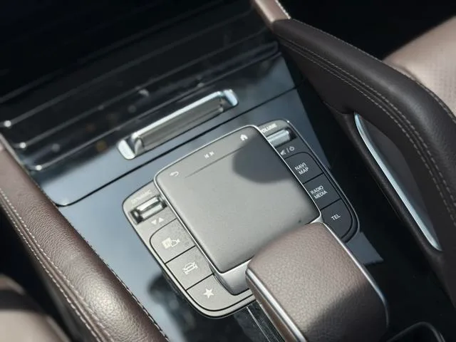 Mercedes-Benz GLE (Imported) 2022 GLE 350 4MATIC Estilo de moda interior foto 14