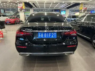 Mercedes-Benz E-Class 2022 Restyling E 300 L Fashionable Passenger car interior photo 8 Mercedes-Benz E-Class 2022 Restyling E 300 L Fashionable Passenger car interior photo 8