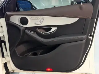 Mercedes-Benz GLC 2022 GLC 260 L 4MATIC Dynamic interior photo 13 Mercedes-Benz GLC 2022 GLC 260 L 4MATIC Dynamic interior photo 13