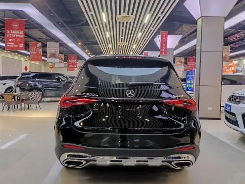 Mercedes-Benz GLC 2024 GLC 300 L 4MATIC Type dynamique 5 Siège intérieur photo 9 Mercedes-Benz GLC 2024 GLC 300 L 4MATIC Type dynamique 5 Siège intérieur photo 9