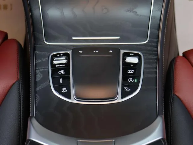 Mercedes-Benz GLC AMG 2020 AMG GLC 43 4MATIC intérieur photo 16
