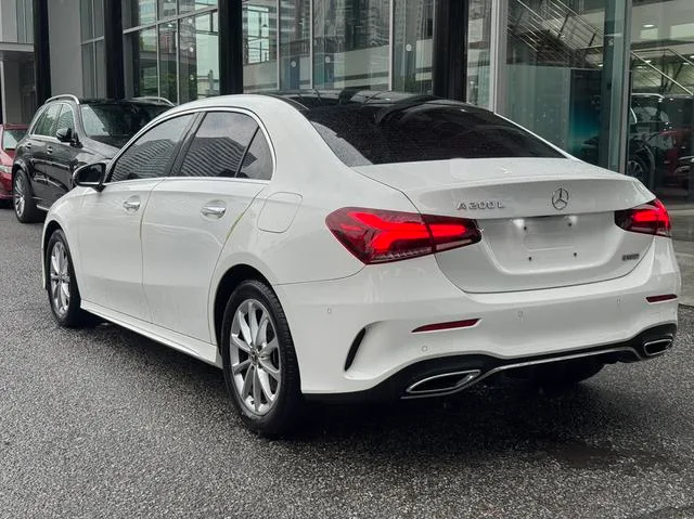 Mercedes-Benz A-Class 2021 A 200 L Sport Sedan Fashion Edition exterior photo 6 Mercedes-Benz A-Class 2021 A 200 L Sport Sedan Fashion Edition exterior photo 6