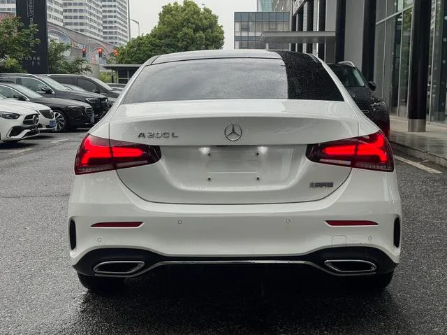 Mercedes-Benz A-Class 2021 A 200 L Sport Sedan Fashion Edition exterior photo 7 Mercedes-Benz A-Class 2021 A 200 L Sport Sedan Fashion Edition exterior photo 7