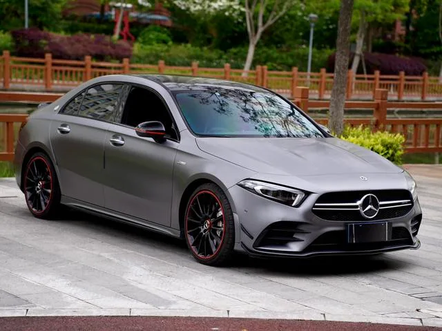 Mercedes-Benz A-Class AMG 2021 AMG A 35 L 4MATIC Edición especial de la noche ardiente exterior foto 5 Mercedes-Benz A-Class AMG 2021 AMG A 35 L 4MATIC Edición especial de la noche ardiente exterior foto 5