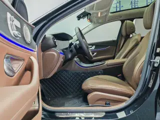 Mercedes-Benz E-Class 2023 E 300 L Luxury type Passenger car interior photo 11 Mercedes-Benz E-Class 2023 E 300 L Luxury type Passenger car interior photo 11