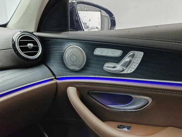 Mercedes-Benz E-Class 2023 E 300 L Luxury type Passenger car interior photo 16 Mercedes-Benz E-Class 2023 E 300 L Luxury type Passenger car interior photo 16