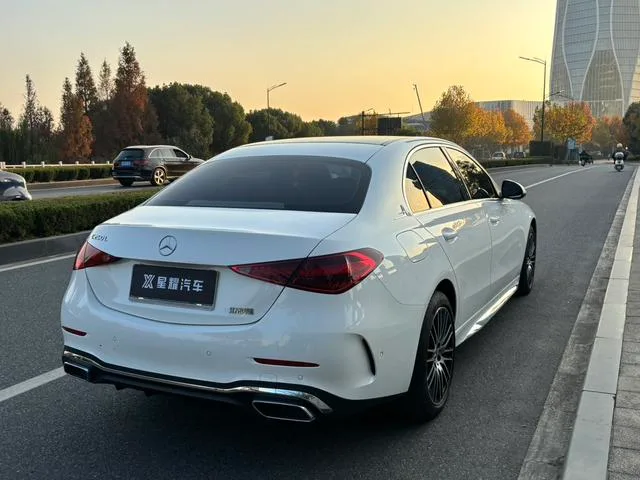 Mercedes-Benz C-Class 2024 C 260 L Sports version exterior photo 3 Mercedes-Benz C-Class 2024 C 260 L Sports version exterior photo 3