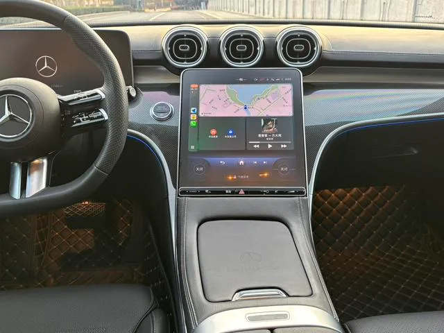 Mercedes-Benz C-Class 2024 C 260 L Sports version interior photo 8 Mercedes-Benz C-Class 2024 C 260 L Sports version interior photo 8