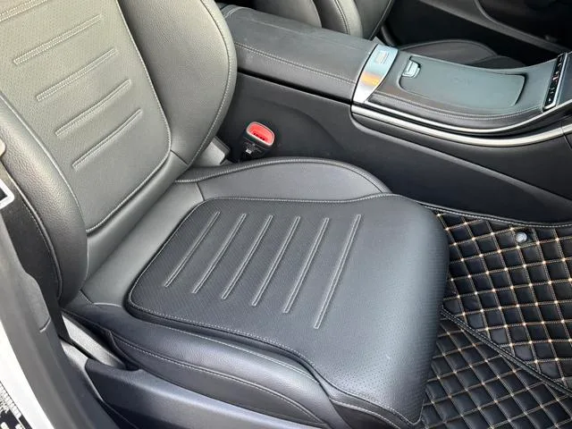 Mercedes-Benz C-Class 2024 C 260 L Sports version interior photo 13 Mercedes-Benz C-Class 2024 C 260 L Sports version interior photo 13