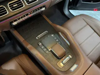 Mercedes-Benz GLE (Imported) 2024 GLE 450 4MATIC Luxury type interior photo 10 Mercedes-Benz GLE (Imported) 2024 GLE 450 4MATIC Luxury type interior photo 10