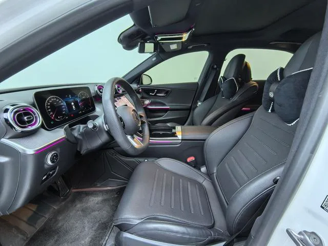Mercedes-Benz C-Class 2025 C 260 L Hao Night Sports Edition interior photo 13 Mercedes-Benz C-Class 2025 C 260 L Hao Night Sports Edition interior photo 13