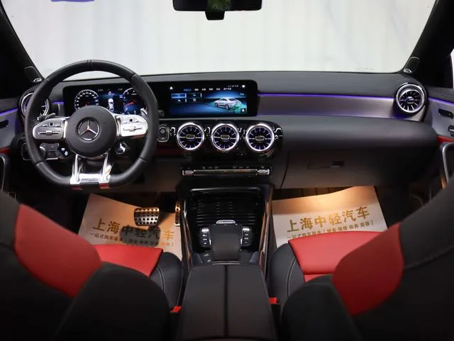 Mercedes-Benz CLA AMG 2023 AMG CLA 35 4MATIC интерьер фото 12