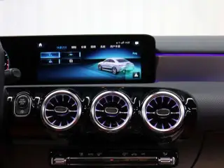 Mercedes-Benz CLA AMG 2023 AMG CLA 35 4MATIC интерьер фото 15