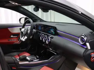 Mercedes-Benz CLA AMG 2023 AMG CLA 35 4MATIC интерьер фото 20