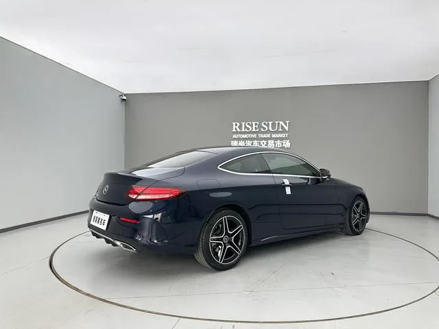 Mercedes-Benz C-Class 2020 C 260 Coupe interior photo 9 Mercedes-Benz C-Class 2020 C 260 Coupe interior photo 9