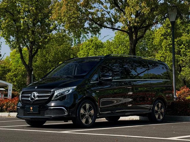 Mercedes-Benz V-Class 2020 V 260 Version de luxe extérieur photo 1 Mercedes-Benz V-Class 2020 V 260 Version de luxe extérieur photo 1
