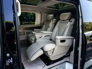 Mercedes-Benz V-Class 2020 V 260 Version de luxe intérieur photo 14 Mercedes-Benz V-Class 2020 V 260 Version de luxe intérieur photo 14