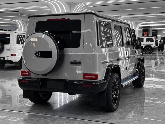 Mercedes-Benz G-Class 2023 G 350 interior photo 9 Mercedes-Benz G-Class 2023 G 350 interior photo 9