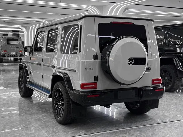 Mercedes-Benz G-Class 2023 G 350 interior photo 11 Mercedes-Benz G-Class 2023 G 350 interior photo 11