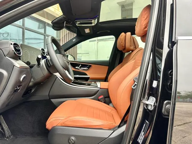 Mercedes-Benz GLC 2023 Reforma GLC 260 L 4MATIC Dinámico 5 Asiento exterior foto 5 Mercedes-Benz GLC 2023 Reforma GLC 260 L 4MATIC Dinámico 5 Asiento exterior foto 5